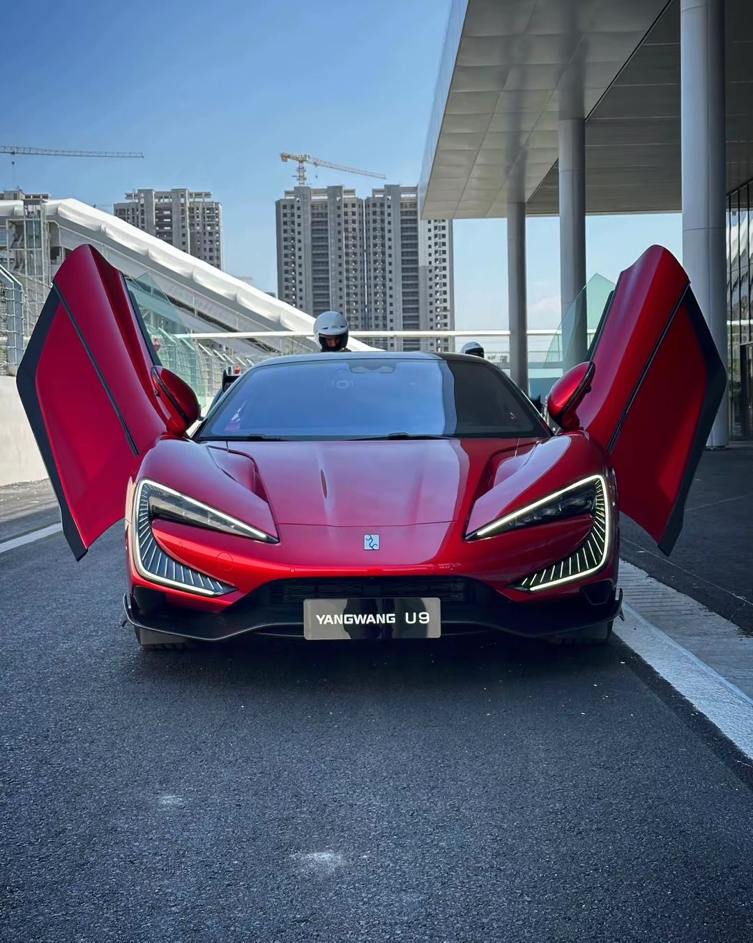 BYD YangWang U9